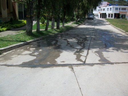 Arreglo de alcantarillado carrera 7, parte alta del barrio